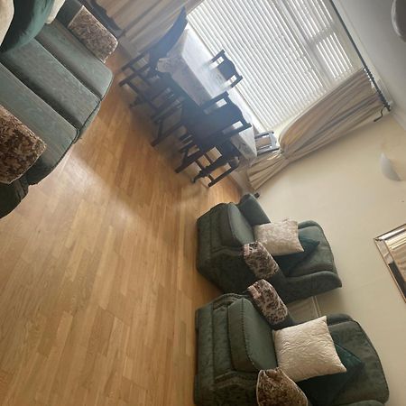 Large Townhouse With Gardens Apartment Kingscourt Ngoại thất bức ảnh