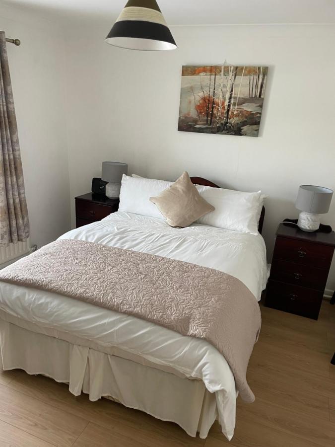 Large Townhouse With Gardens Apartment Kingscourt Ngoại thất bức ảnh
